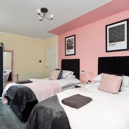 Stylish 3 Bed Edinburgh Abode-Parking And Gardenアパートメント エクステリア 写真